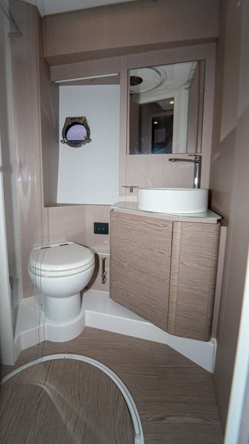 Buy a yacht AVANTI - Ferretti Yachts