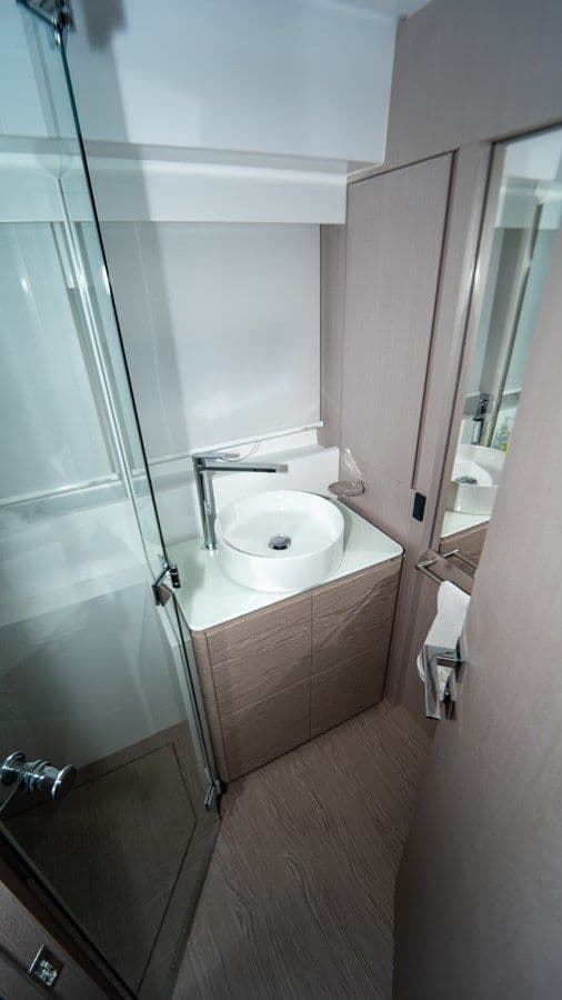 best yacht sales deals AVANTI Ferretti Yacht 500