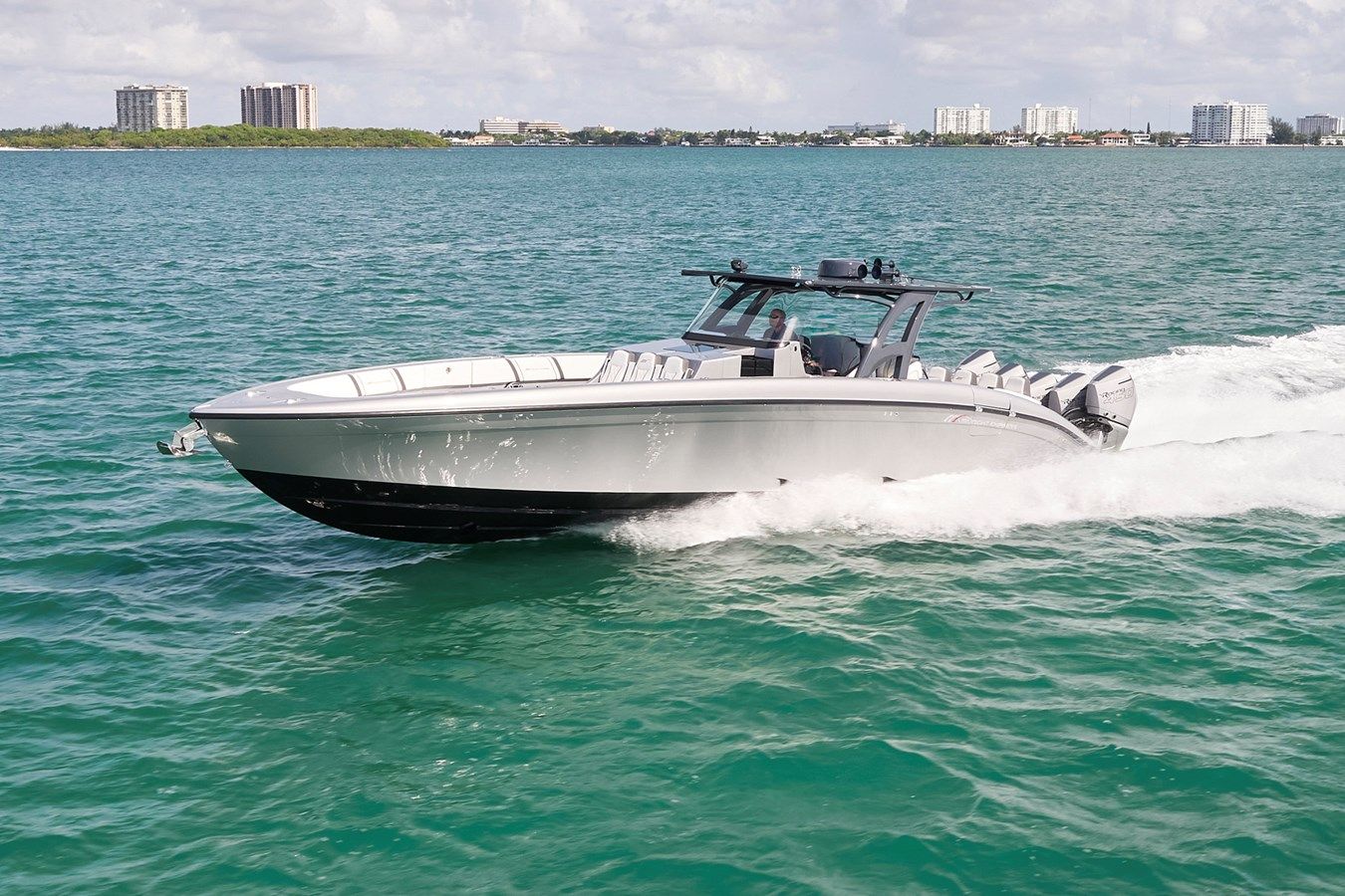 best yacht sales deals DEVENZO - Midnight Express Powerboats