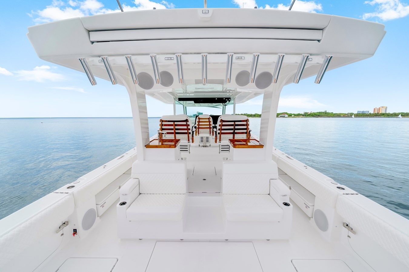 Buy a 56 Suenos GIX 56 Suenos GIX at Shestakov Yacht Sales