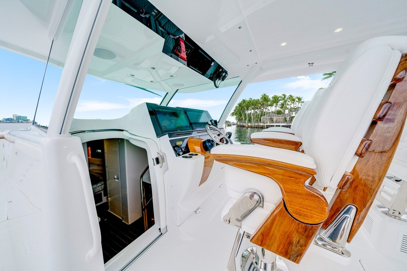 the best price on 56 Suenos GIX