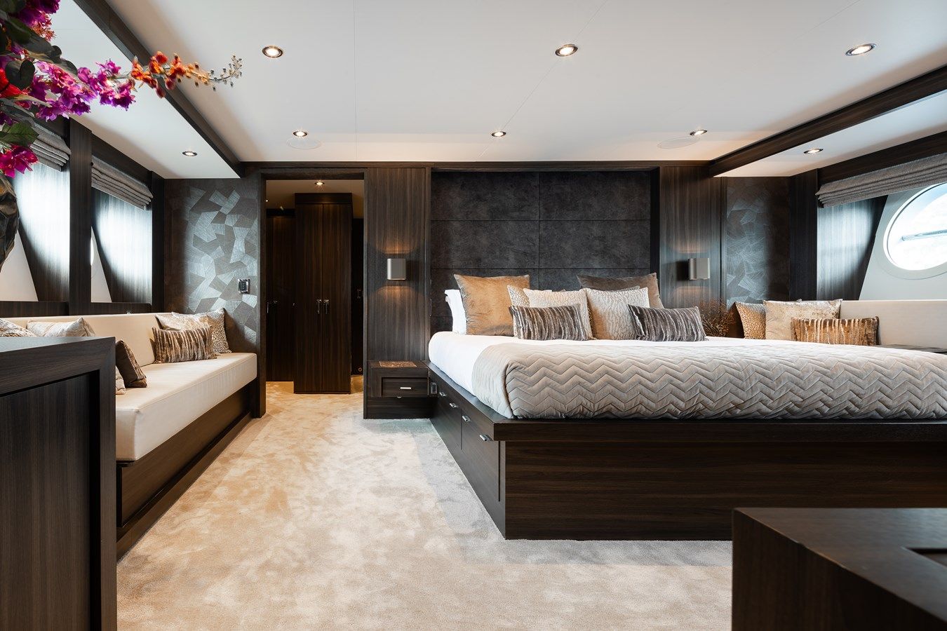 Buy a BAGHEERA - PALMER & JOHNSON at Shestakov Yacht Sales