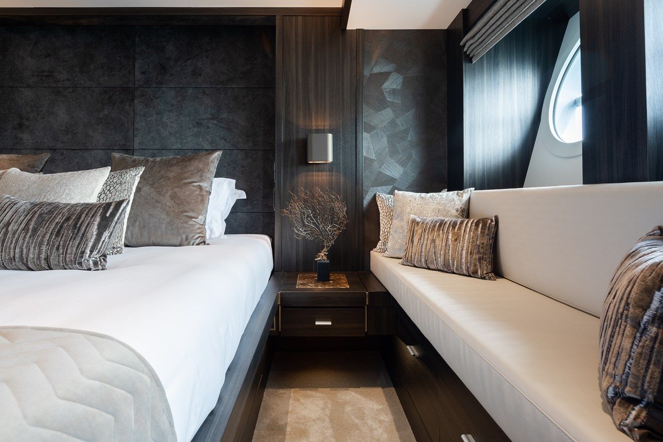 BAGHEERA 120 yacht sale