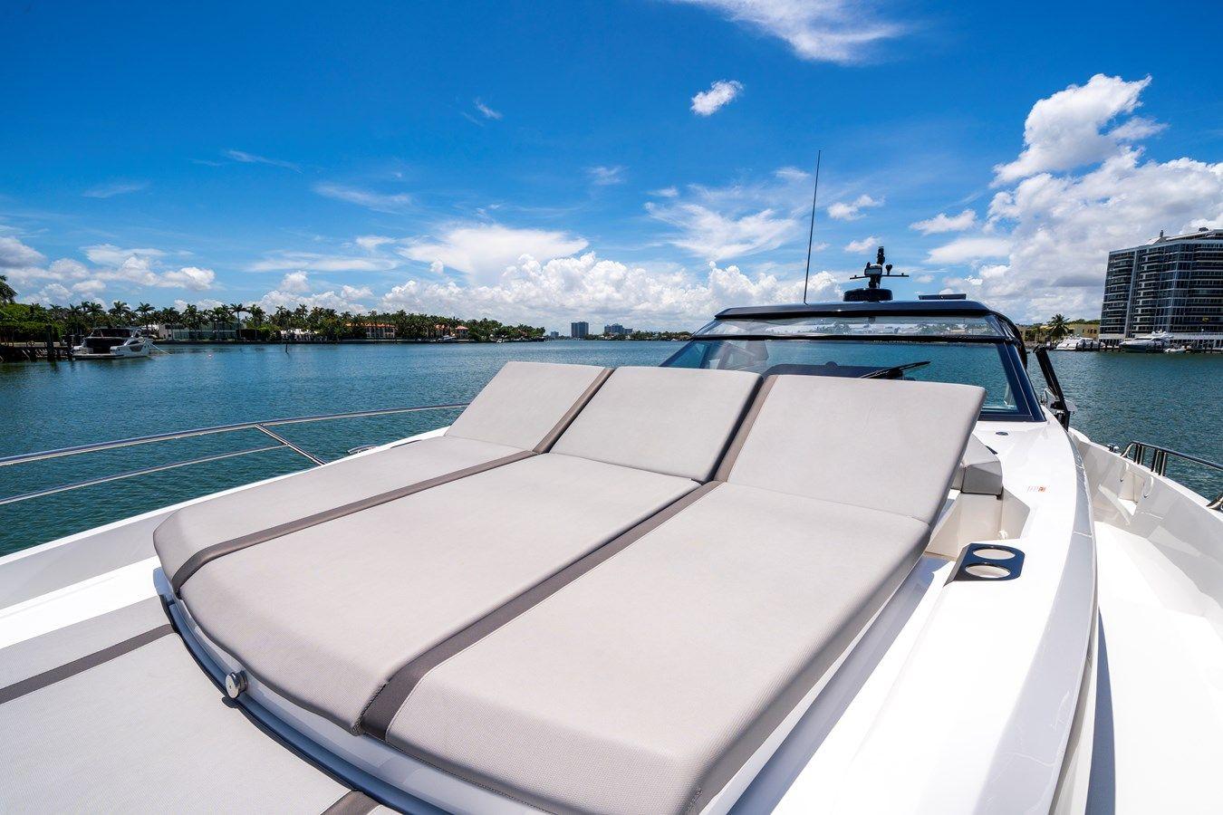 Buy a yacht Superhawk 55 - Sunseeker