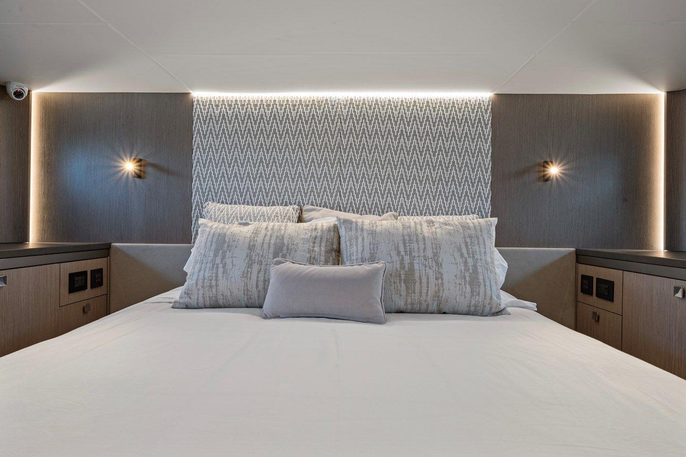 Superhawk 55 - Sunseeker