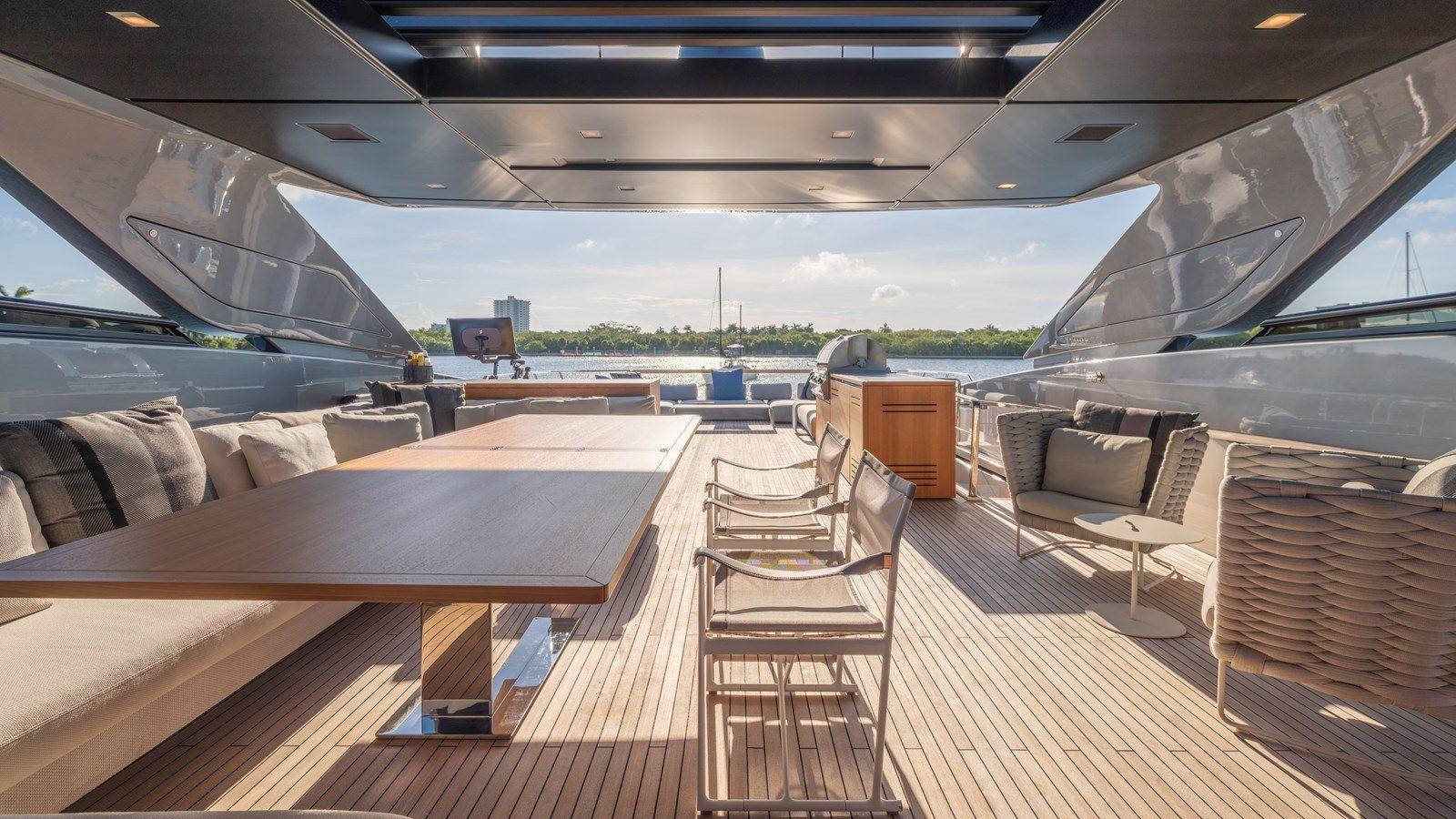 SoFi Vi 120 yacht sale