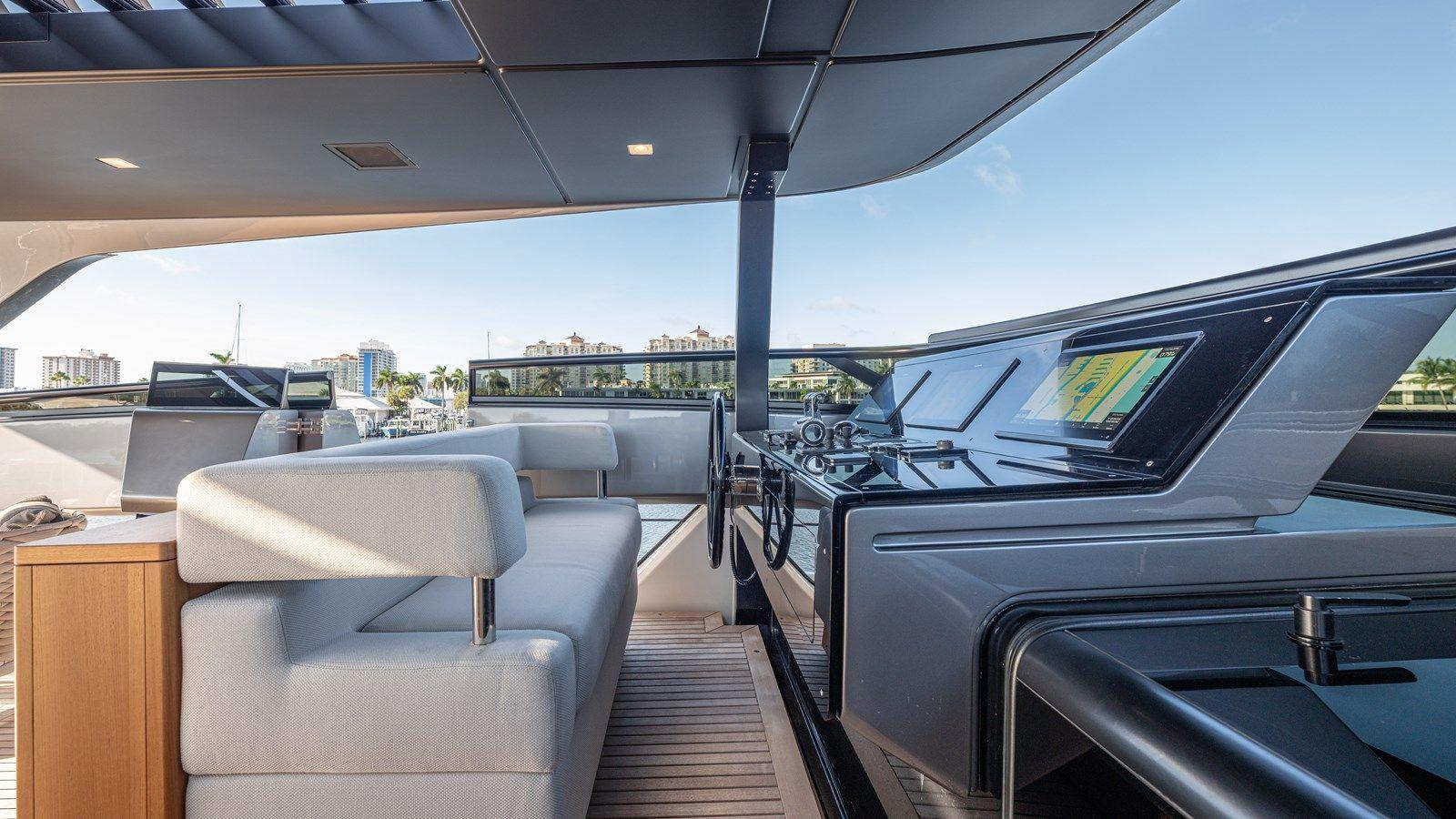 the best price on SoFi Vi - Sanlorenzo