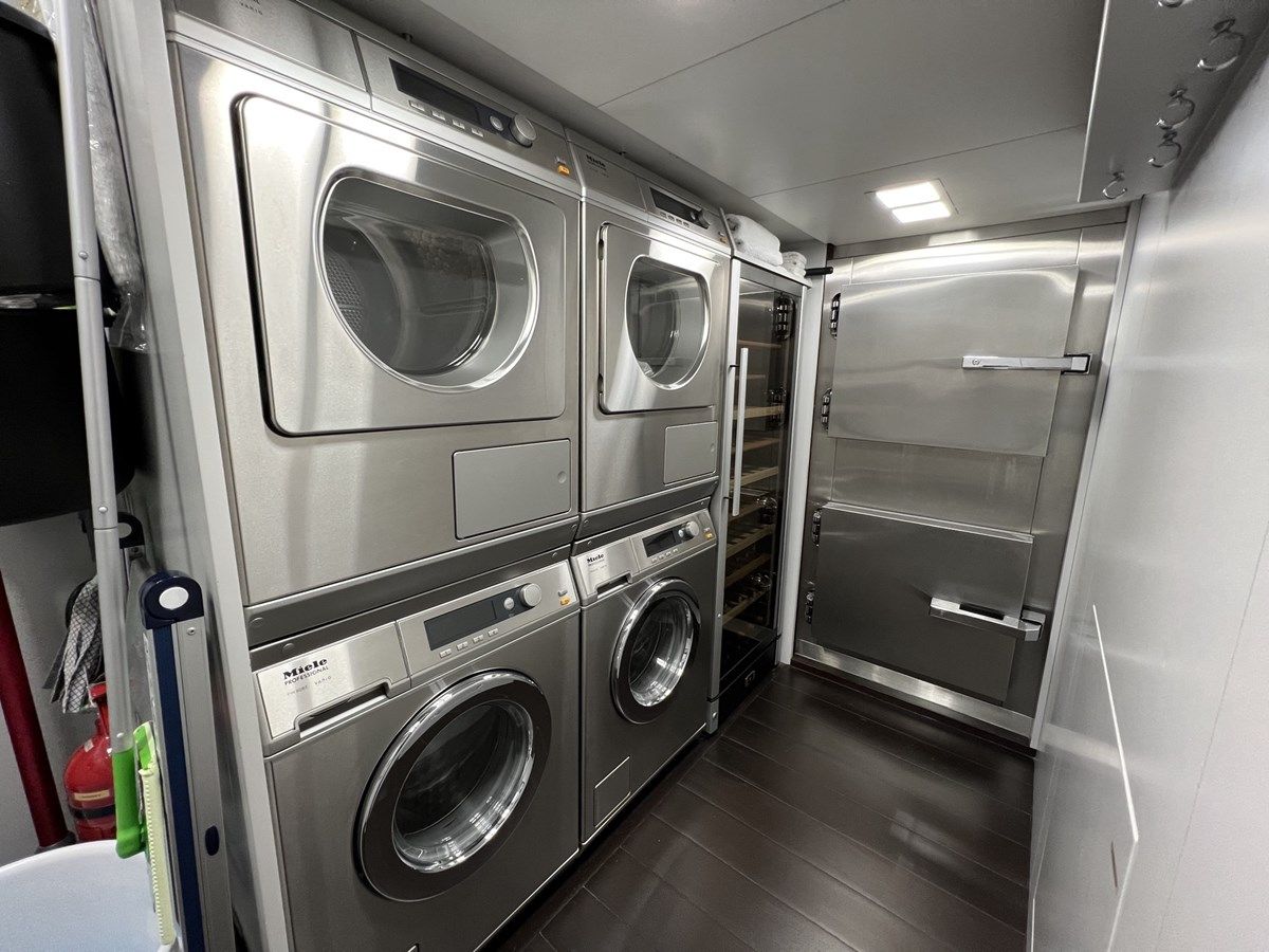 Buy a SMOOTH OPERATOR - JONGERT at Shestakov Yacht Sales