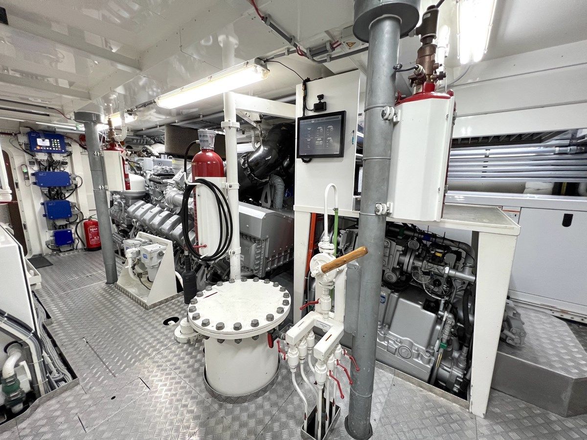 the best price on SMOOTH OPERATOR 39m