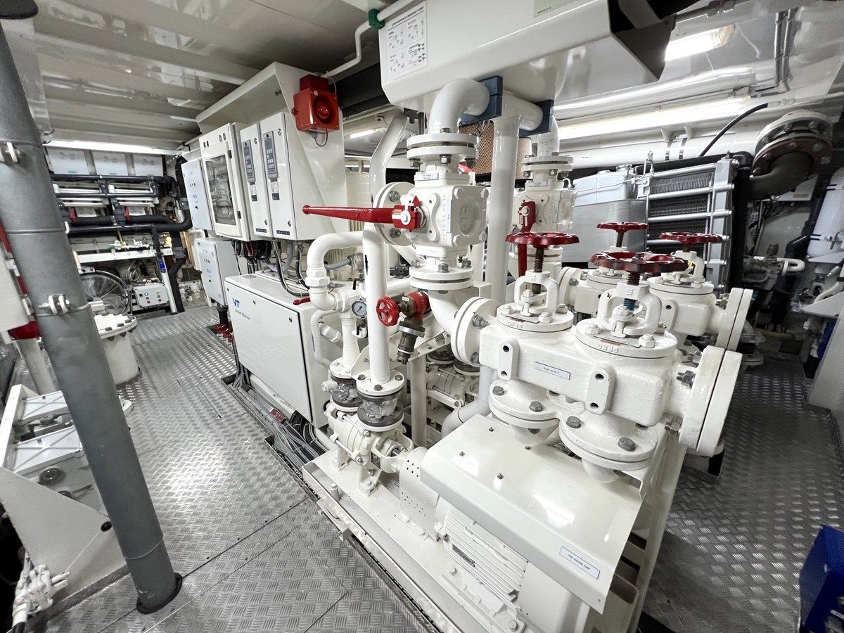 SMOOTH OPERATOR 128 yacht sale