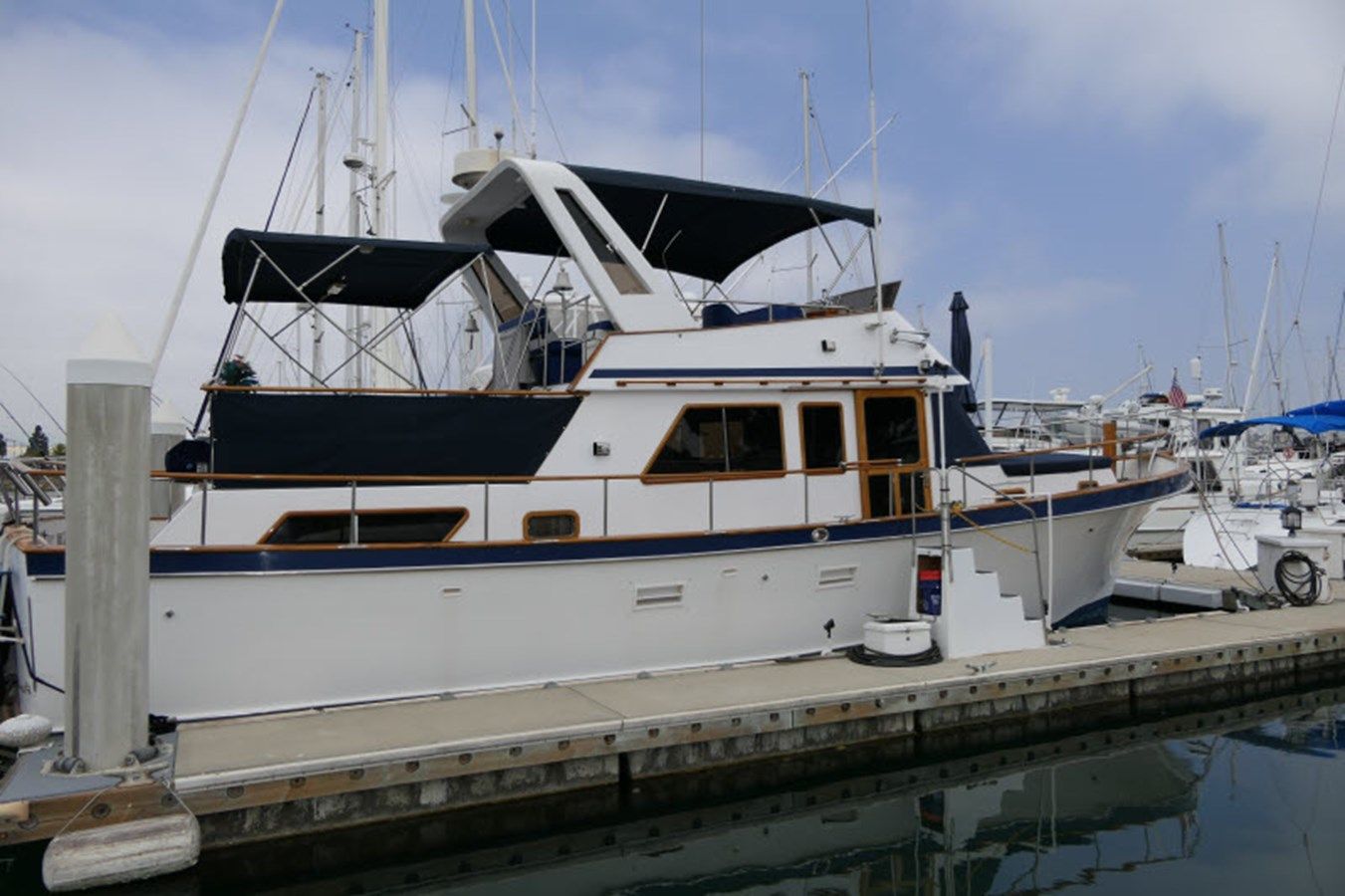 Купить яхту LOVE U 2 в Shestakov Yacht Sales