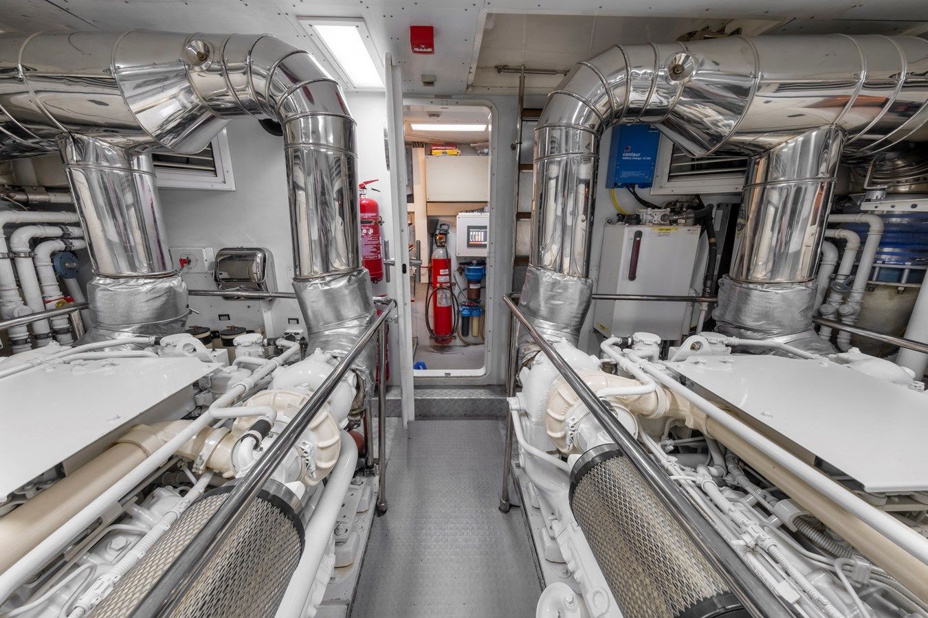 the best price on HAG NAVETTA 30