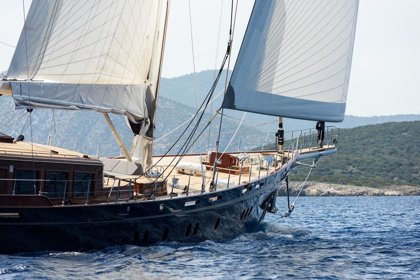 Лучшая цена на SALLYNA 2023