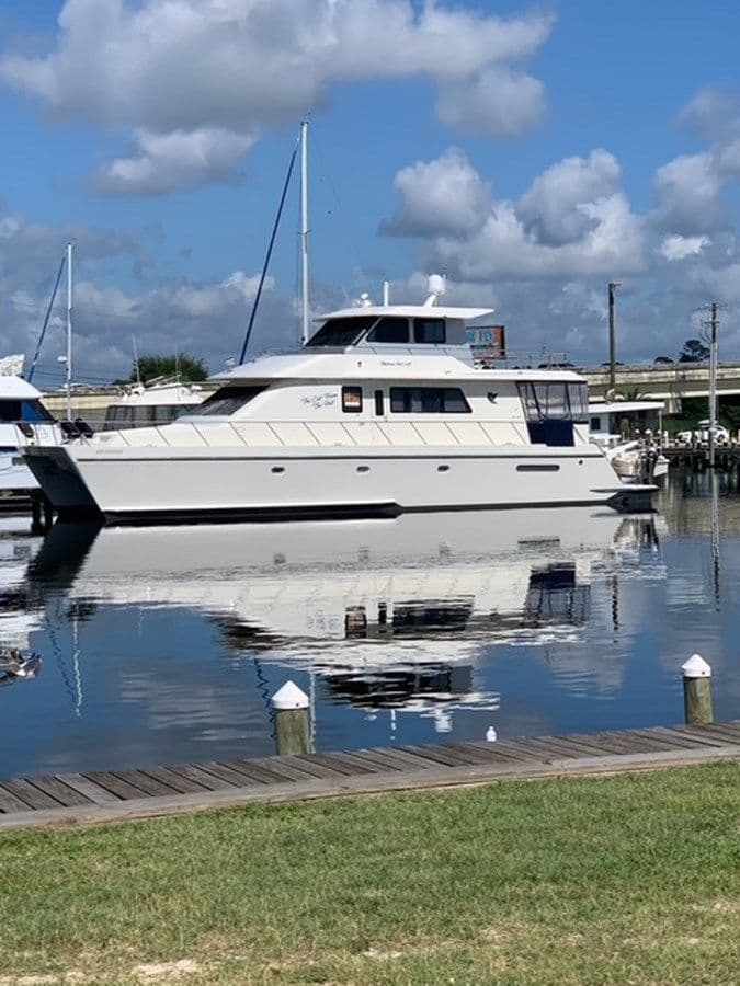 Buy a yacht The Cat From the Hat 2005