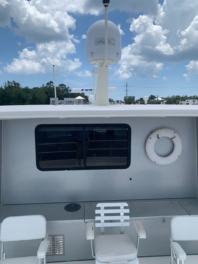 best yacht sales deals The Cat From the Hat 2005