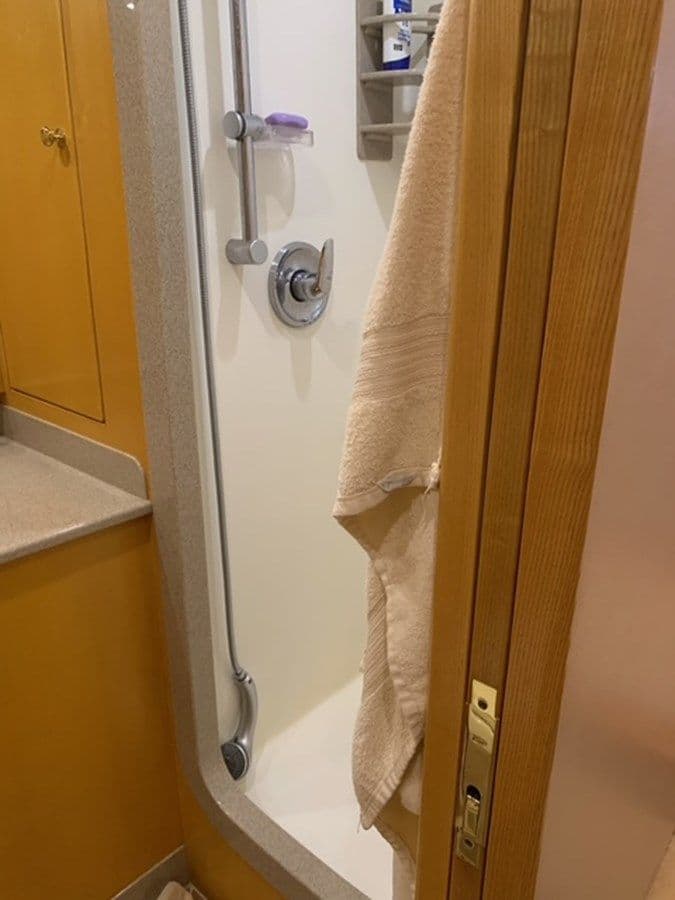 the best price on The Cat From the Hat 2005