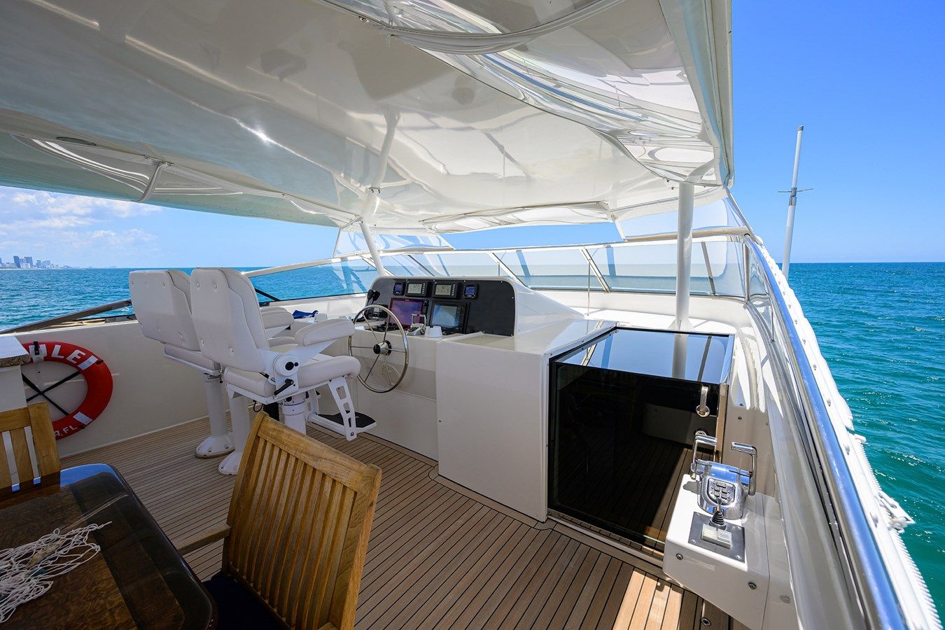 Jule - PACIFIC MARINER