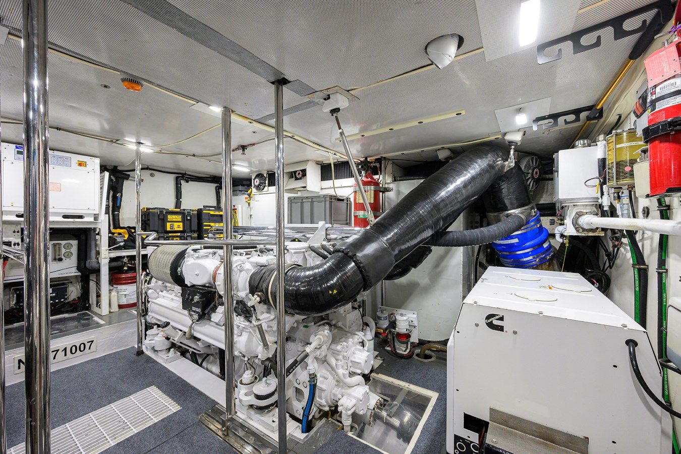 Buy a Jule 85 at Shestakov Yacht Sales