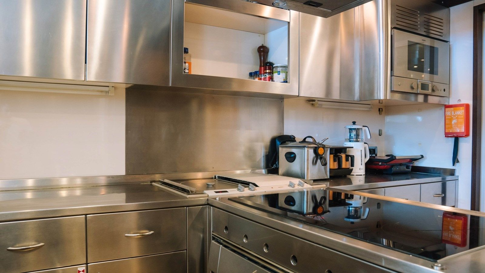 SEA PEARL 2009 price