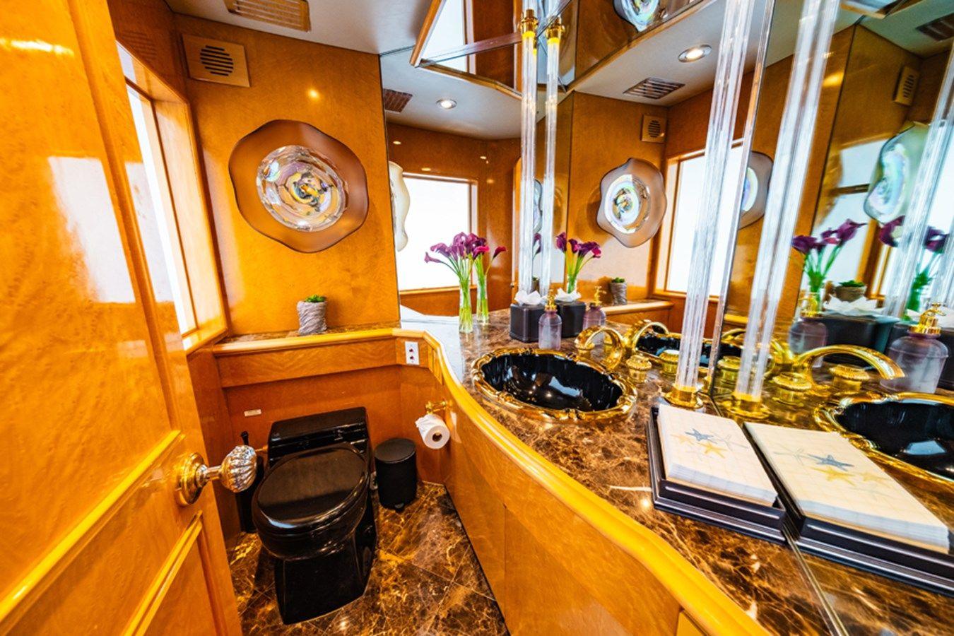 Buy a yacht LONE STAR Flybridge Motor Yacht