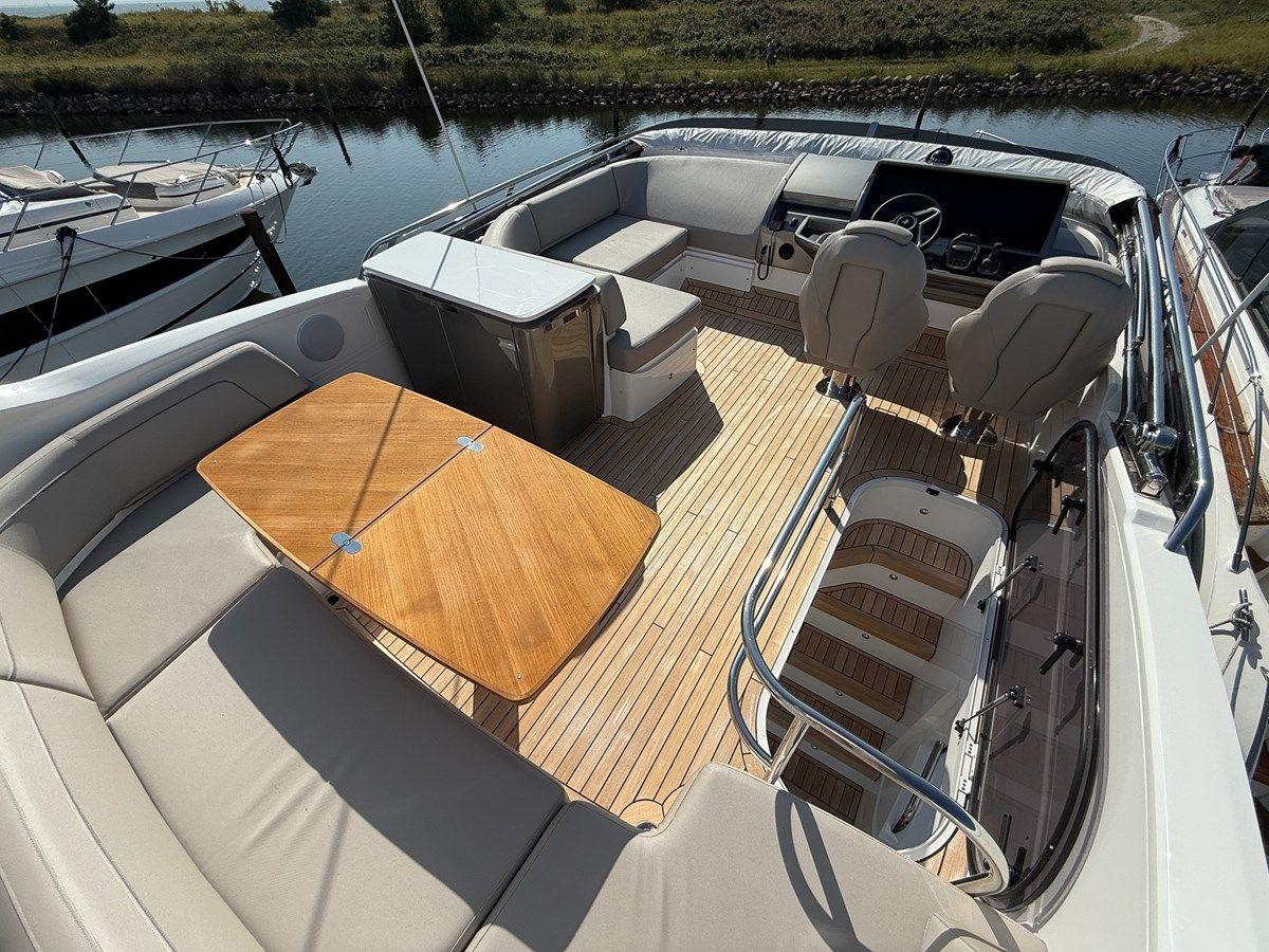 the best price on PRINCESS F50 (F50199)