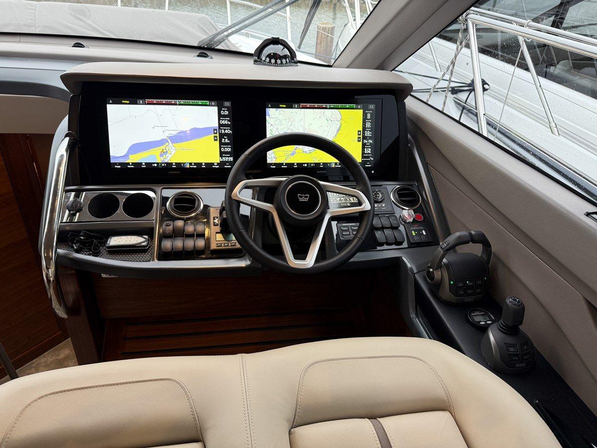 the best price on PRINCESS F50 (F50199) 2024