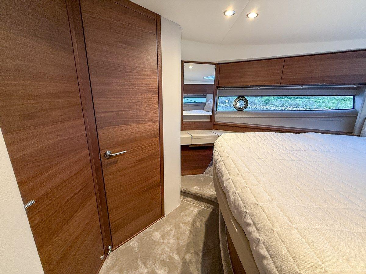 the best price on PRINCESS F50 (F50199) F50