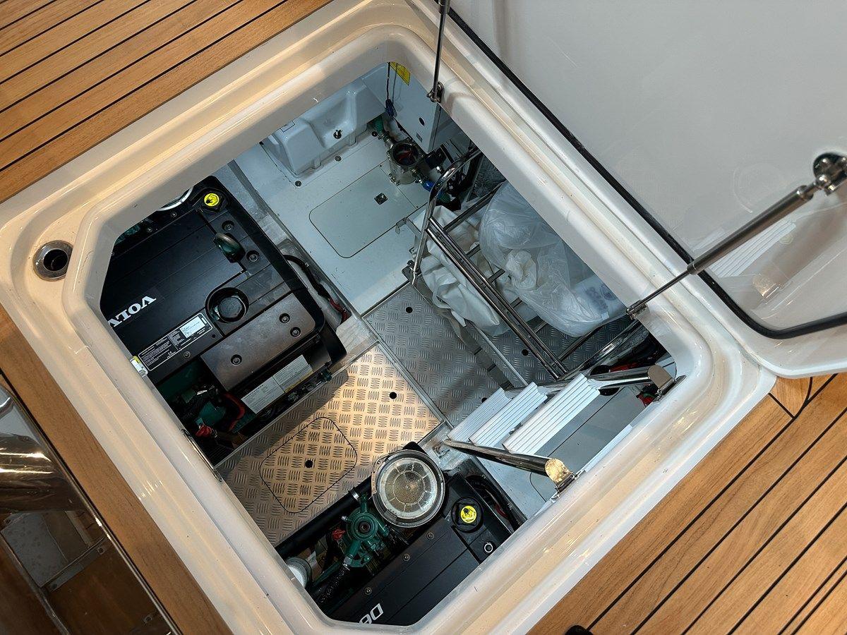 Buy a PRINCESS F45 (F45110) at Shestakov Yacht Sales