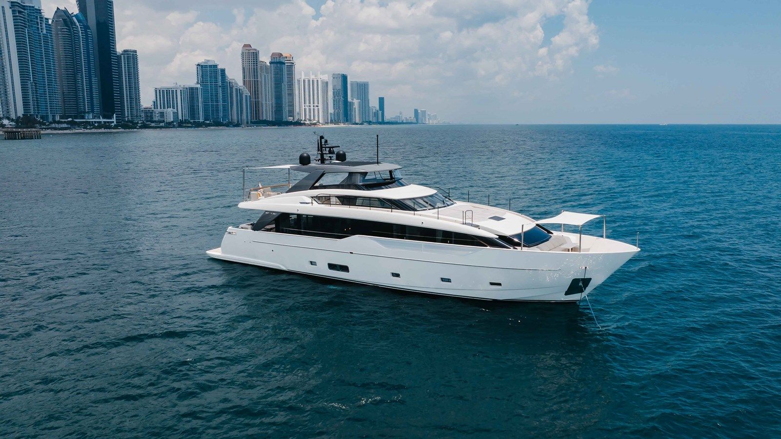 best yacht sales deals CHAMELEON SL90A