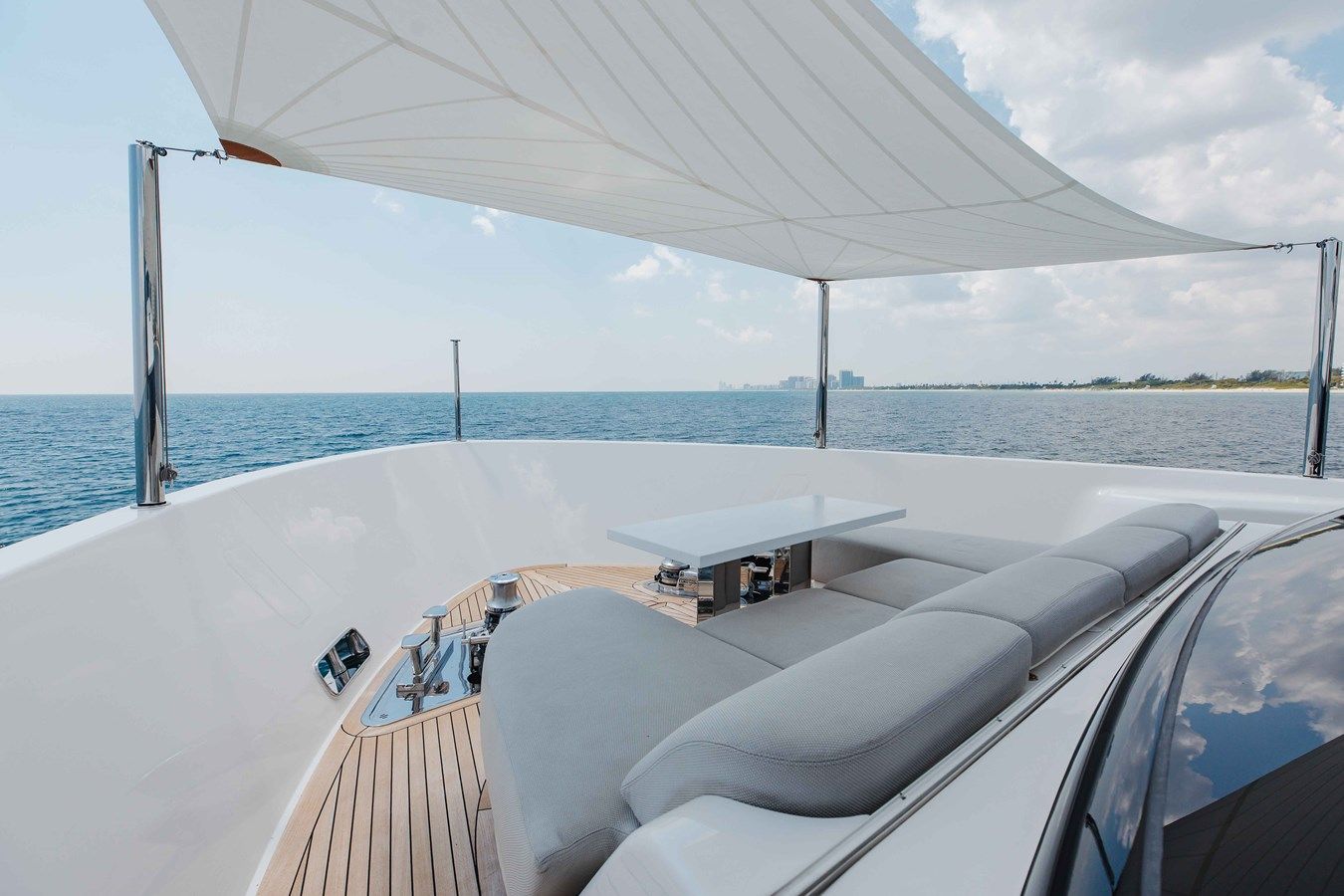 Buy a CHAMELEON 90 at Shestakov Yacht Sales