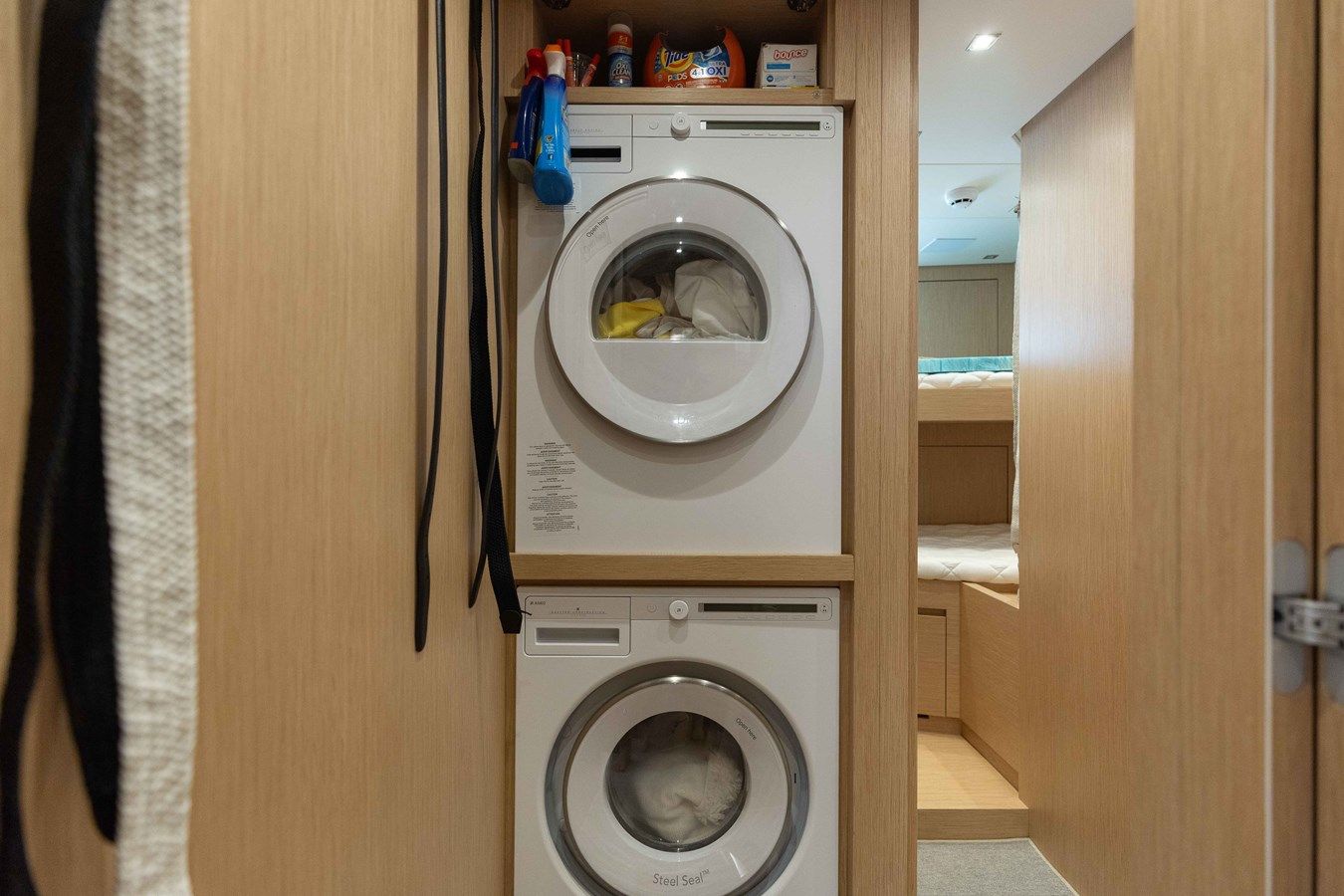 Buy a yacht CHAMELEON 2024