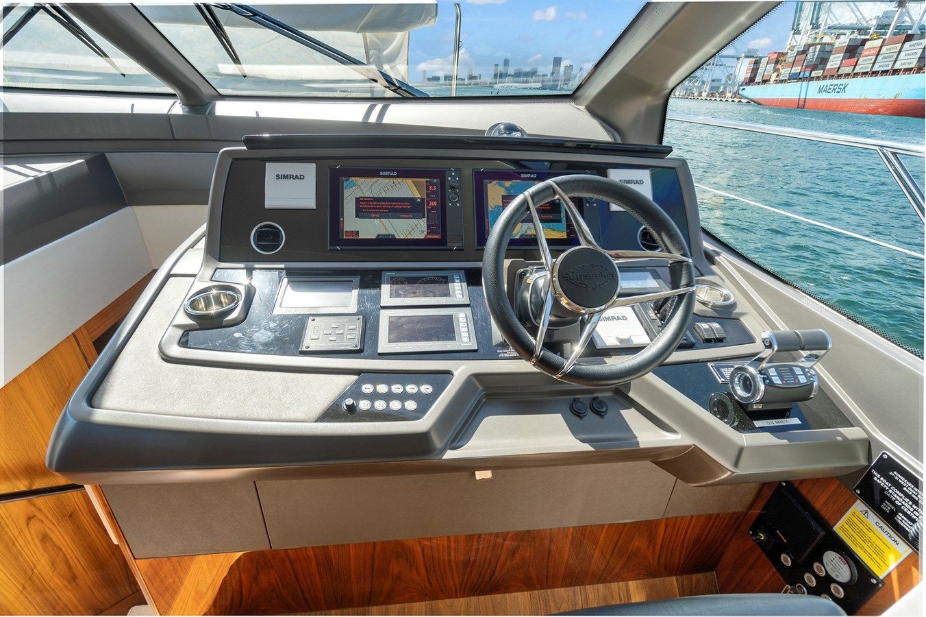 Buy a yacht Exit - Sunseeker