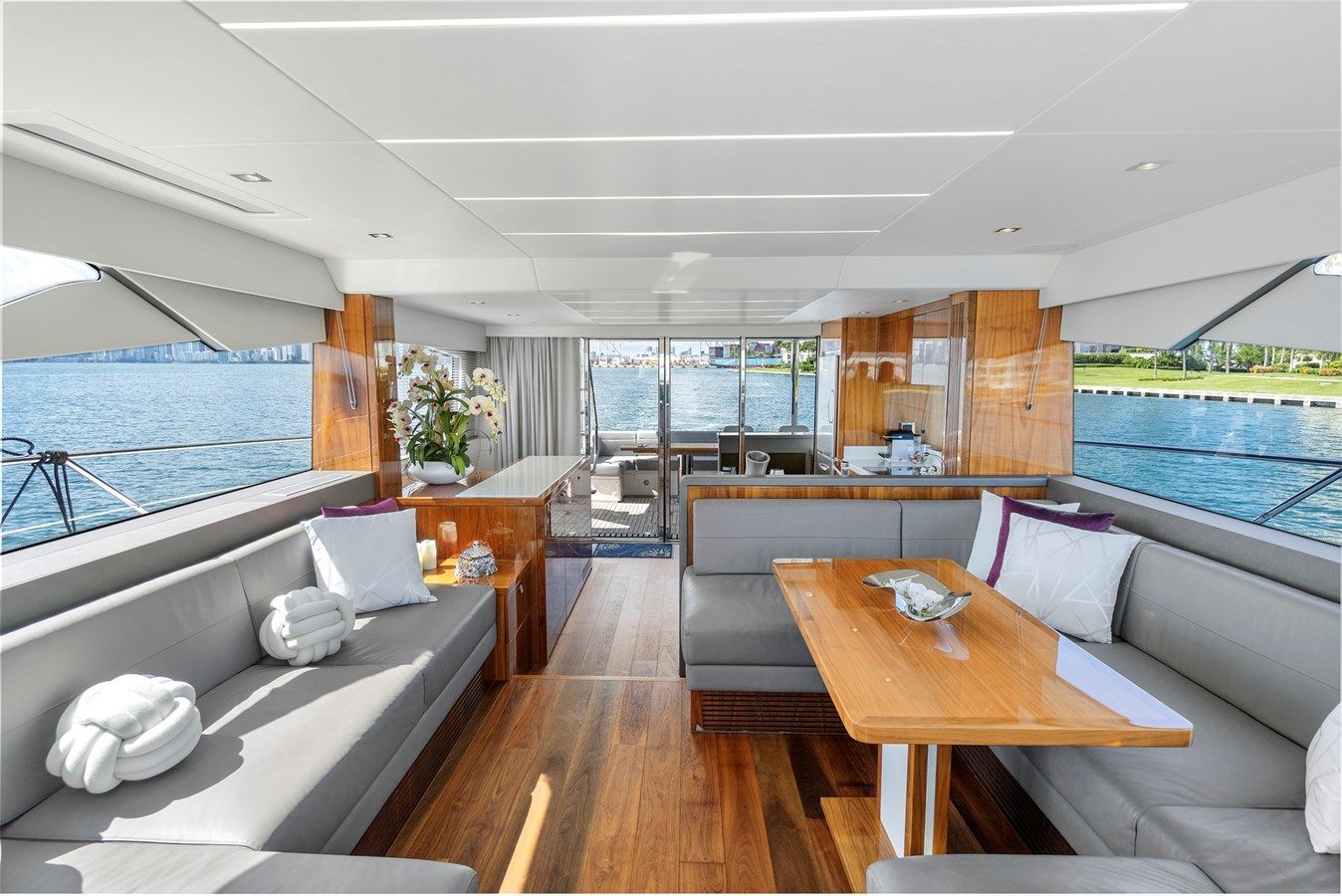 Buy a Exit MANHATTAN 66 at Shestakov Yacht Sales