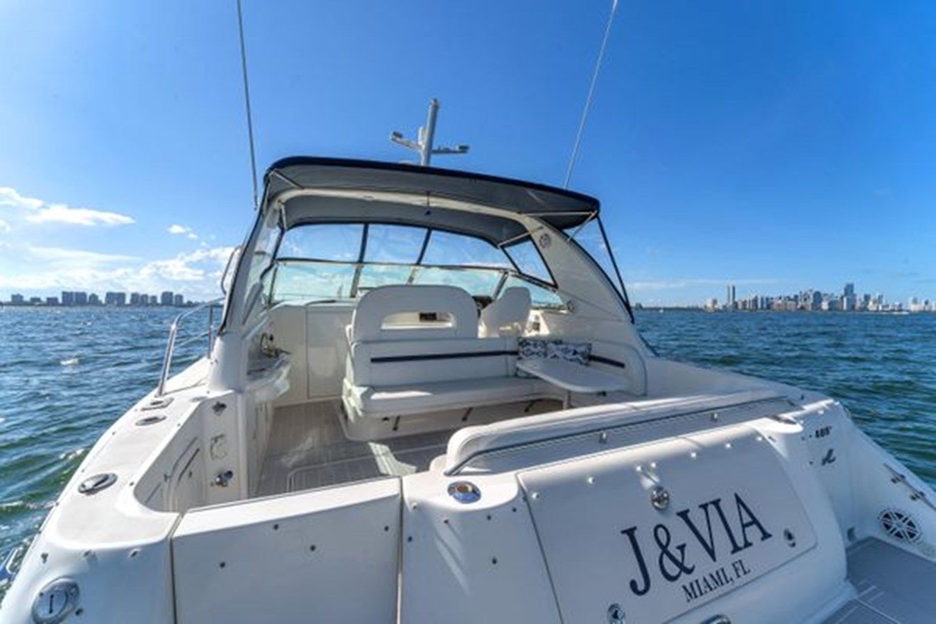 best yacht sales deals Sea Ray 400 Sundancer