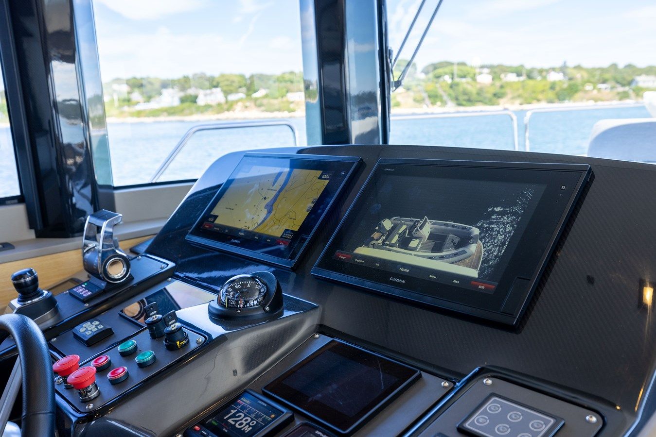 Buy a AMOR FATI 64 at Shestakov Yacht Sales