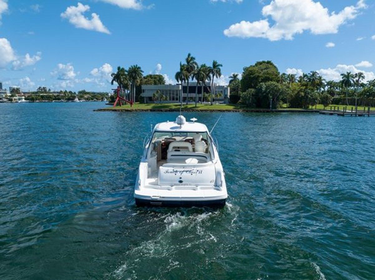 the best price on Sea Ray 420 Sundancer 42