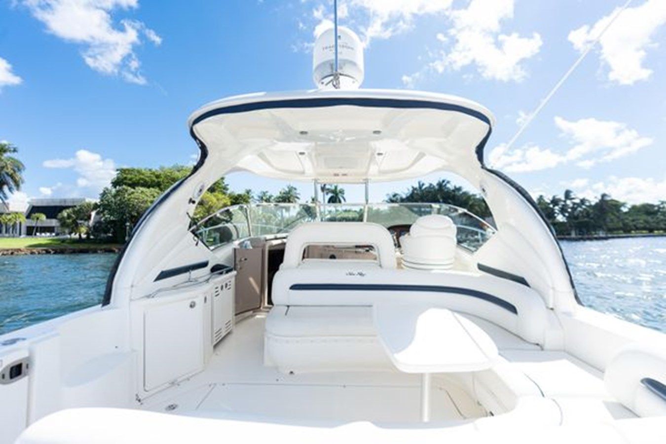 Sea Ray 420 Sundancer