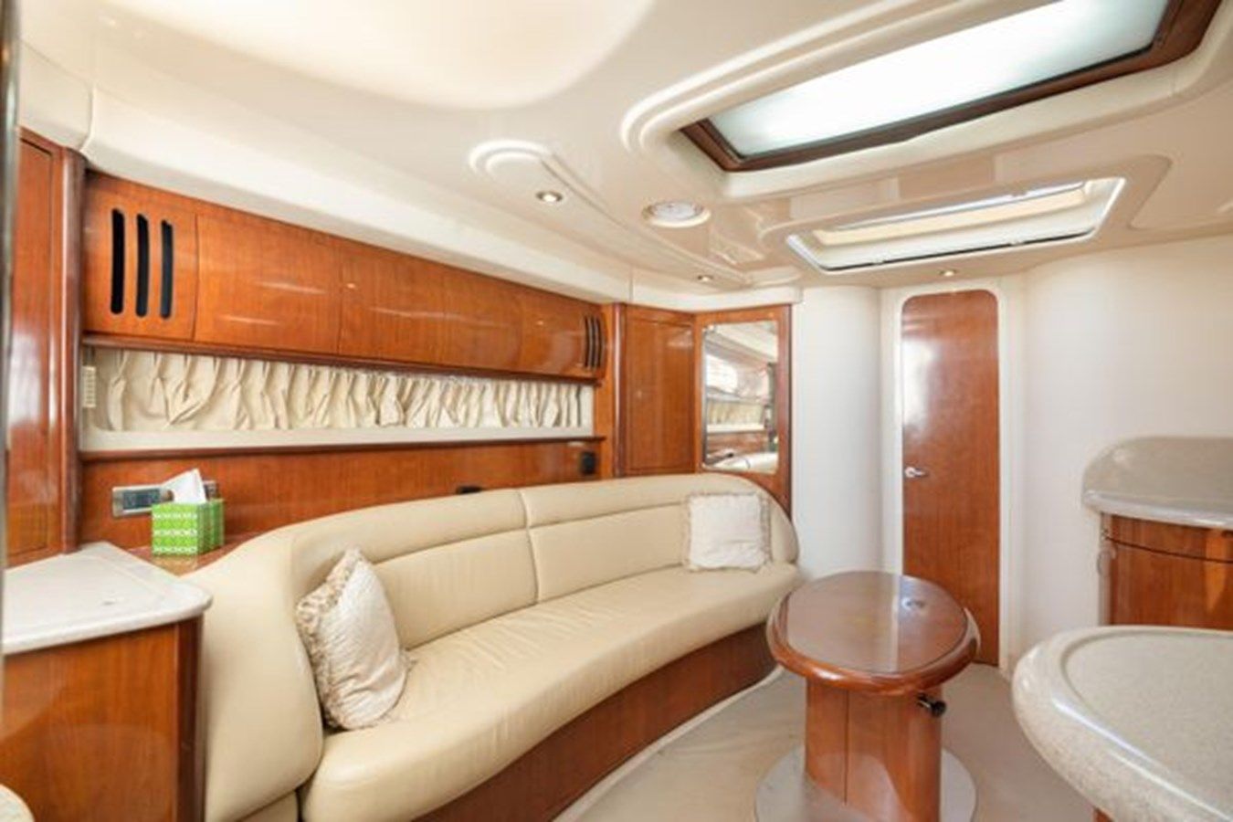 Buy a Sea Ray 420 Sundancer - SEA RAY at Shestakov Yacht Sales