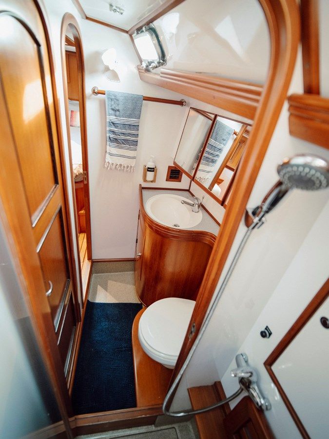 FREE RANGE - HYLAS price