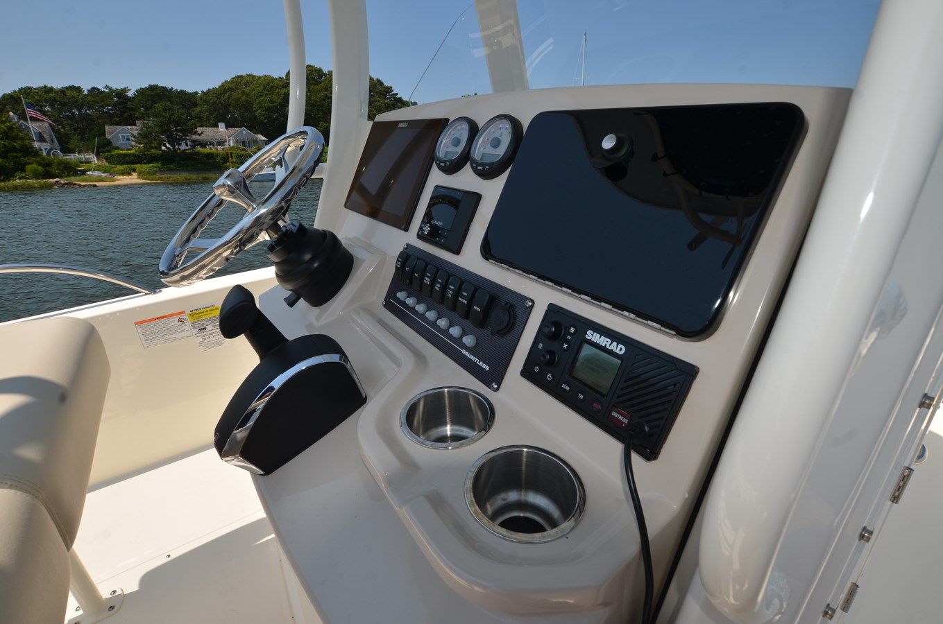 Boston Whaler 250 - Boston Whaler