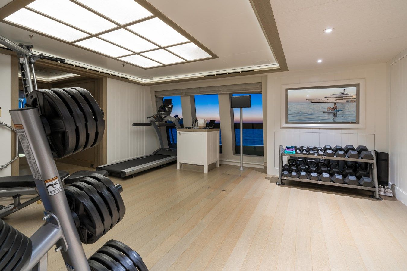 Лучшая цена на HAMPSHIRE 2016