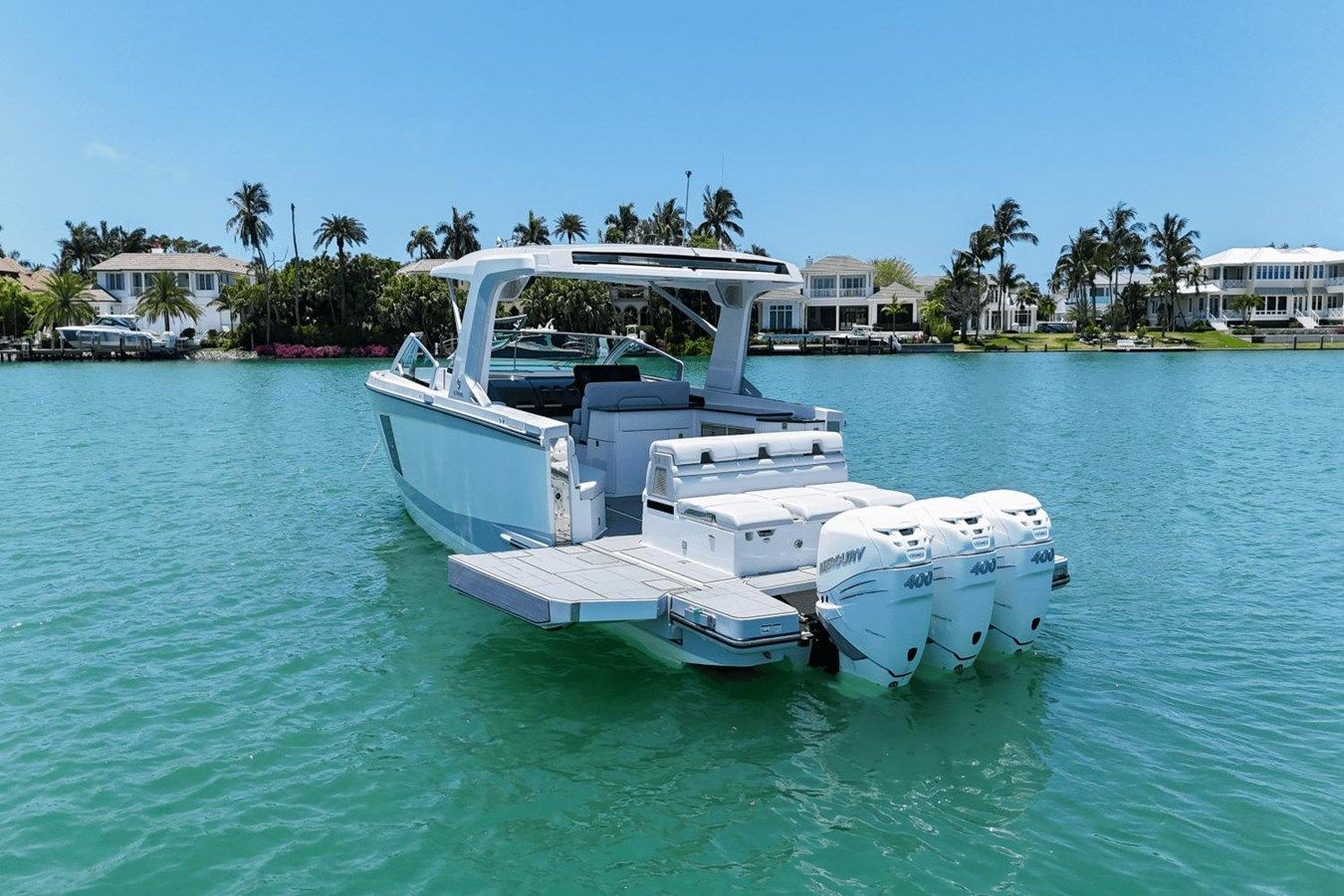 the best price on AVIARA AV40 OB