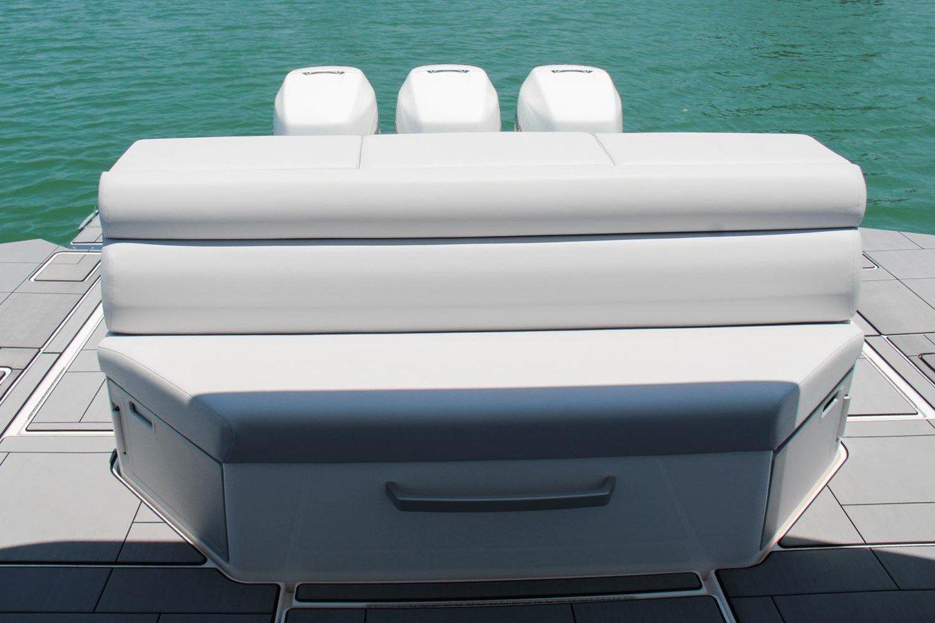 Buy a yacht AVIARA AV40 OB 40