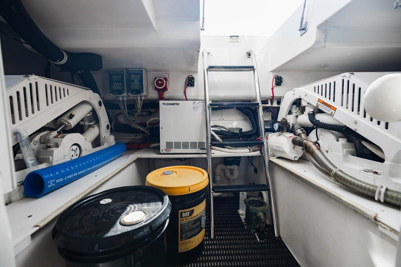 Farther & Sun 2015 yacht sale