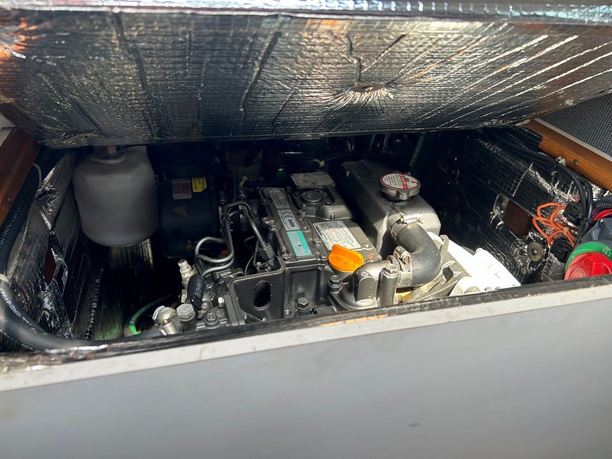 Продажа яхты GALLUP 2011