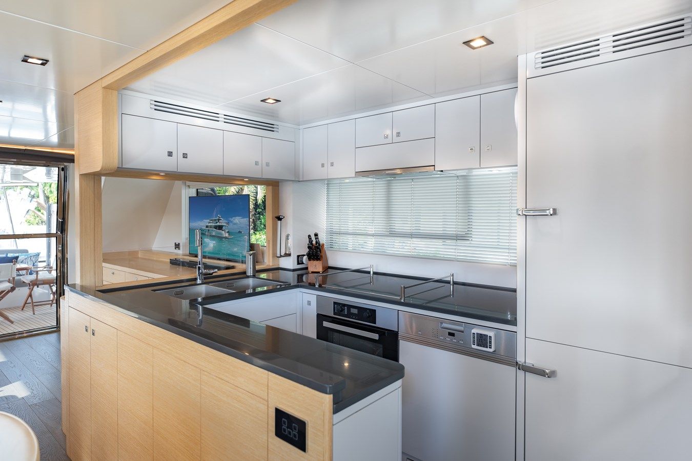 Buy a yacht FANTASEA 64