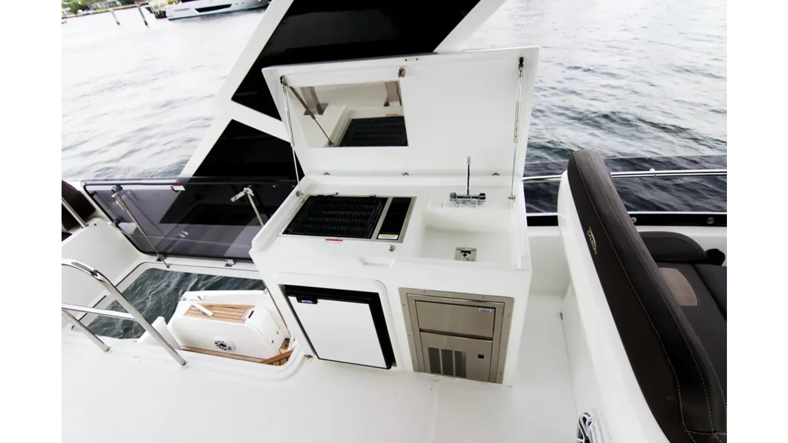 best yacht sales deals BUGSY 55