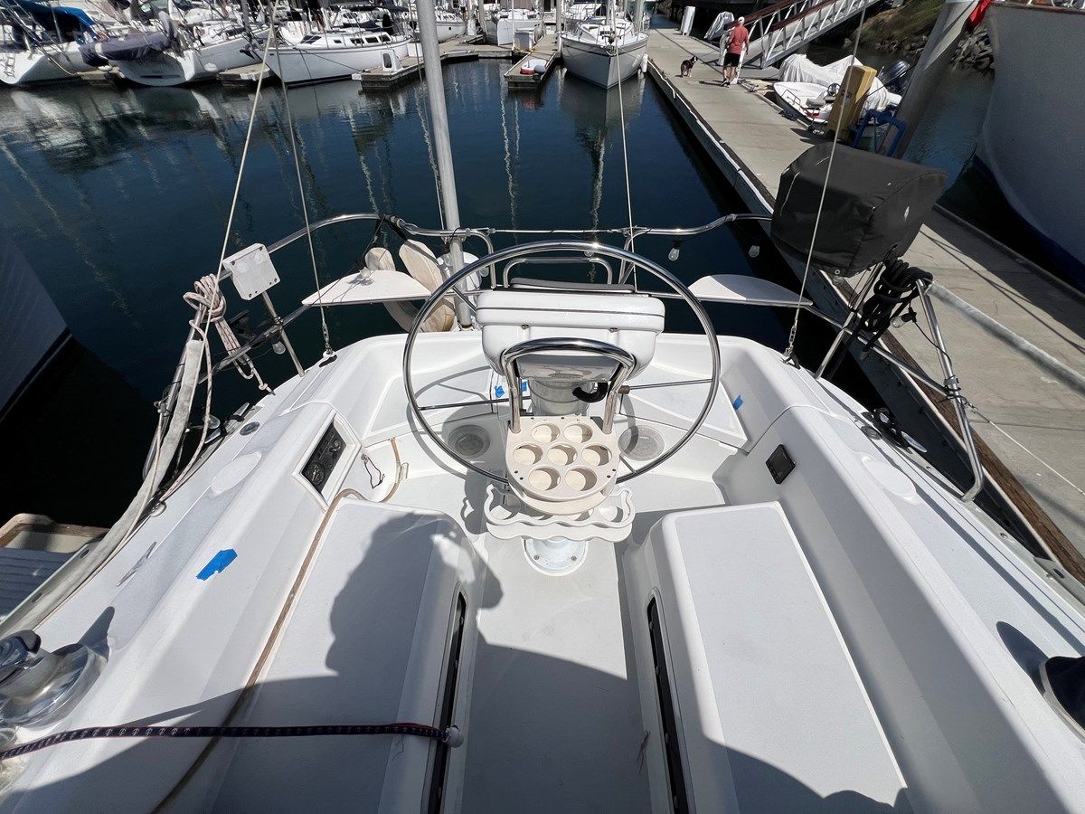Buy a yacht HUNTER LEGEND 37.5 1993