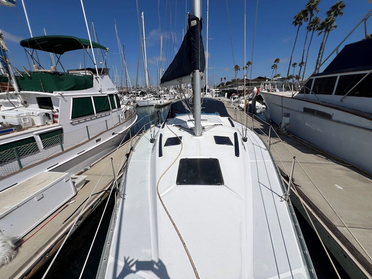 Buy a yacht HUNTER LEGEND 37.5 LEGEND 37.5