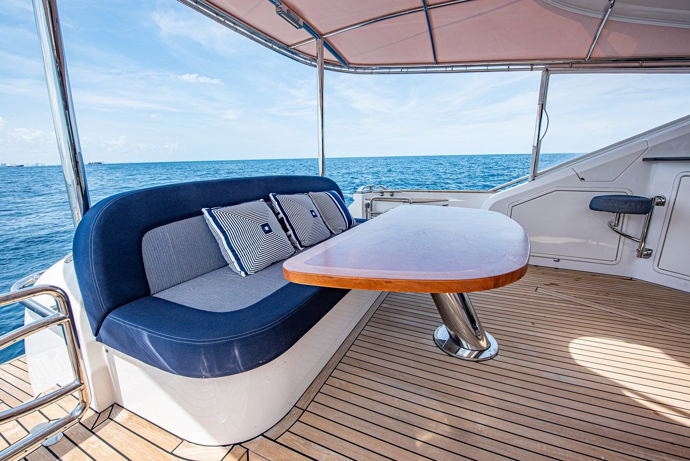 Buy a yacht Well Done